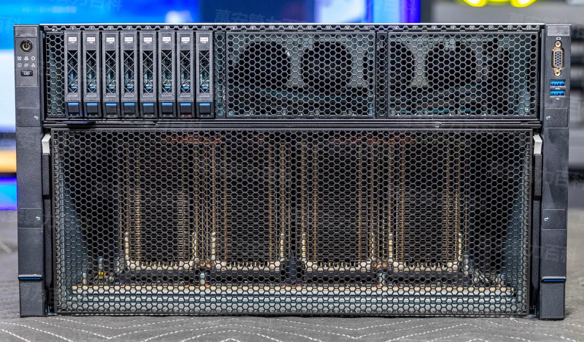 Aivres KR6288 正面 NVMe 盘位与风扇墙实拍